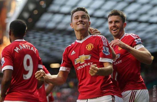 亦借助兔子 亦借助兔子